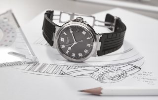 Die Marine 5517 von Breguet im Titangehäuse.