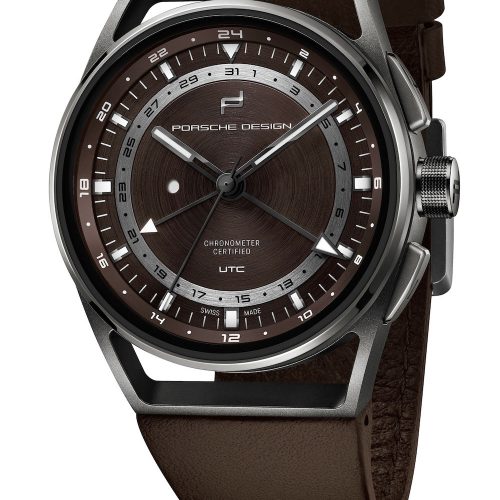 Die 1919 Globetimer UTC von Porsche Design ist auch mit braunem Zifferblatt mit passendem Lederband erhältlich. Die 1919 Globetimer UTC von Porsche Design ist auch mit braunem Zifferblatt mit passendem Lederband erhältlich.