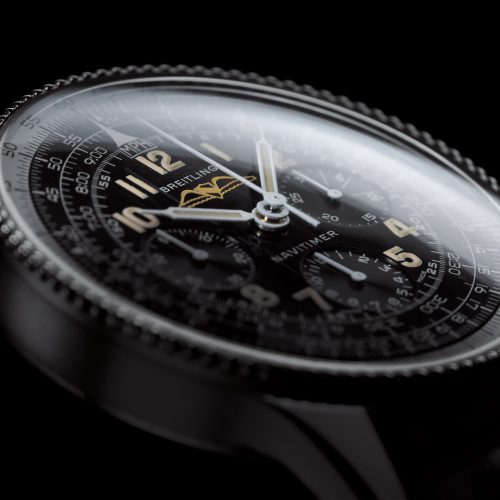 Die Navitimer Ref. 806 1959 Re-Edition  von Breitling besitzt ein Acrylglas. Die Navitimer Ref. 806 1959 Re-Edition von Breitling besitzt ein Acrylglas.