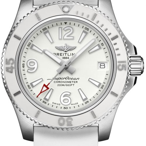 Die Superocean 36 von Breitling mit weißem Zifferblatt und  Edelstahlband, 3.800 Euro. Die Superocean 36 von Breitling mit weißem Zifferblatt und Edelstahlband, 3.800 Euro.