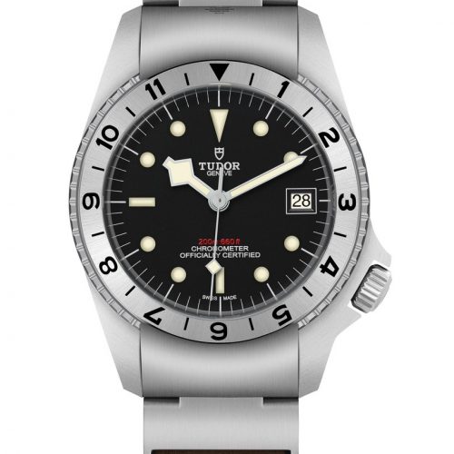 Die Black Bay P01 besitzt den typischen Stundenzeiger im »Snow Flake«-Design. Die Black Bay P01 besitzt den typischen Stundenzeiger im »Snow Flake«-Design.