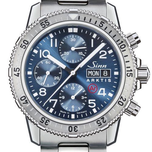 Die Arktis II von Sinn Spezialuhren mit dreireihigem Edelstahlband. Die Arktis II von Sinn Spezialuhren mit dreireihigem Edelstahlband.
