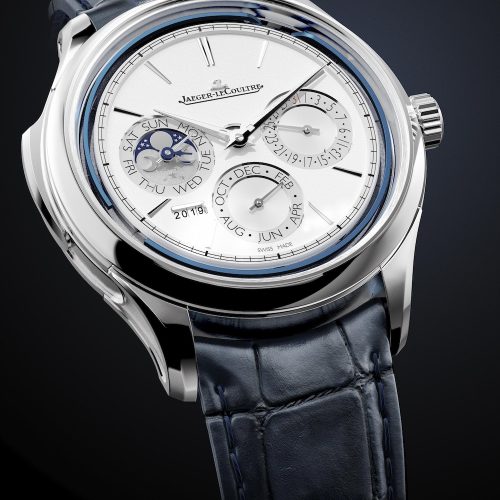 Die Master Grande Tradition Répétition Minute Perpétuelle von Jaeger-LeCoultre mit dem neoklassischen, silberfarbenen und gekörnten Zifferblatt. Die Master Grande Tradition Répétition Minute Perpétuelle von Jaeger-LeCoultre mit dem neoklassischen, silberfarbenen und gekörnten Zifferblatt.