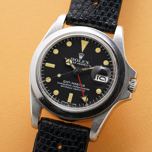 Die Rolex GMT-Master von Marlon Brando ohne Lünette am Kautschukband. Die Rolex GMT-Master von Marlon Brando ohne Lünette am Kautschukband.