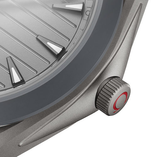 Die Krone der Omega Seamaster Aqua Terra »Ultra Light« in Aufzugsposition.