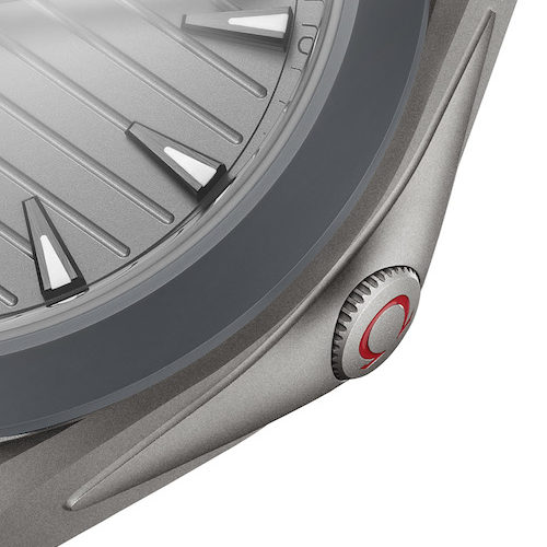 Die Krone der Omega Seamaster Aqua Terra »Ultra Light« lässt sich im Gehäuse versenken. Die Krone der Omega Seamaster Aqua Terra »Ultra Light« lässt sich im Gehäuse versenken.