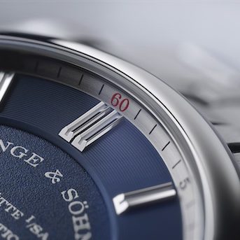 Die Indizes der Odysseus von A. Lange & Söhne sind mit Leuchtfarbe aufgefüllt. Die Indizes der Odysseus von A. Lange & Söhne sind mit Leuchtfarbe aufgefüllt.