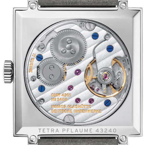 Mit Saphirglasboden kostet die Nomos Tetra 2.360 Euro. Mit Saphirglasboden kostet die Nomos Tetra 2.360 Euro.