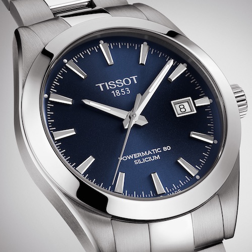 Die applizierten Stundenmarkierungen und Stunden- und Minutenzeiger sind mit weiße Leuchtfarbe beschichtet. Die applizierten Stundenmarkierungen und Stunden- und Minutenzeiger sind mit weiße Leuchtfarbe beschichtet.