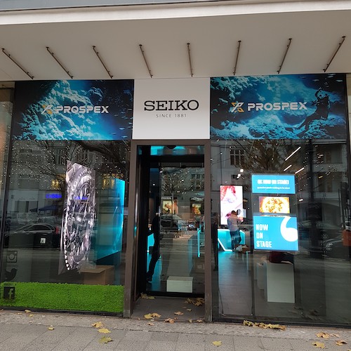 Der Eingang zum Seiko Pop-Up-Store ist werktags noch bis 31. Januar 2020 geöffnet. Der Eingang zum Seiko Pop-Up-Store ist werktags noch bis 31. Januar 2020 geöffnet.