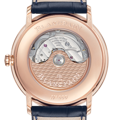 Das Blancpain Automatikkaliber 1151 der Ultra Plat durch den Sichtboden. Das Blancpain Automatikkaliber 1151 der Ultra Plat durch den Sichtboden.