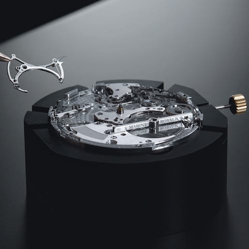 Montage des Marine Tourbillon 5887 von Breguet. Montage des Marine Tourbillon 5887 von Breguet.