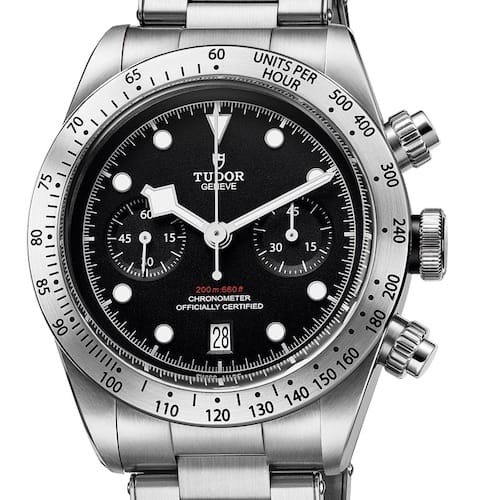 Der Black Bay Chronograph an einem Edelstahlband. Der Black Bay Chronograph an einem Edelstahlband.