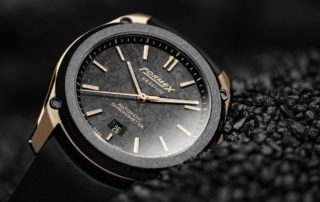 Die Formex Essence Oro ist die erste Golduhr der Marke.