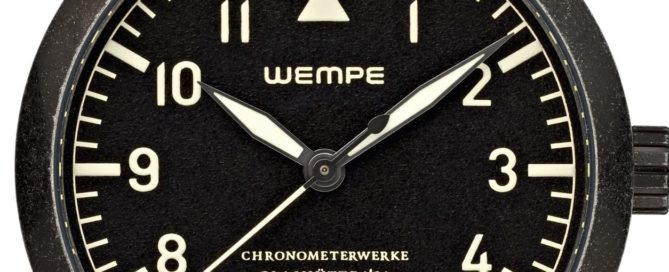 Schwarze Zifferblatt einer Fliegeruhr der Wempe Chronometerwerke