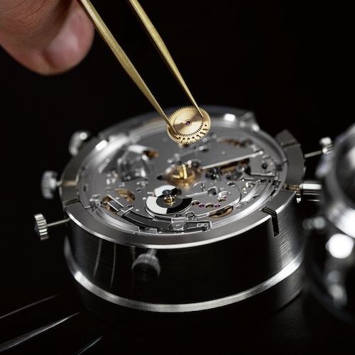 Glashuette-Original-Calibre_89-02_24-Stundenrad Das Stundenrad wird in das Kaliber 89-02 eingesetzt.