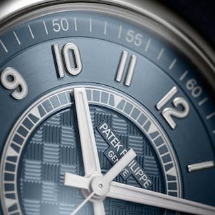 Patek-Philippe-Calatrava- 6007A-001-Detail Die Patek Philippe Calatrave besiotzt eine Eisenbahnminuterie.