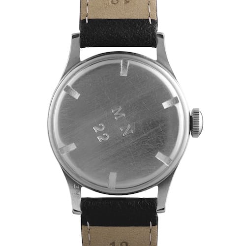 Longines-Heritage-Military-Marine-Nationale-Original-L2.833.4.93.2-Boden Der Boden der historischen Marine Nationale mit den Beschriftungen, die Vorlage für die Neuauflage sind.