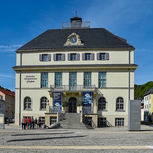 Deutsches-Uhrenmuseum-Glashuette-Aussenansicht Deutsches Uhrenmuseum-Glashütte Außenansicht