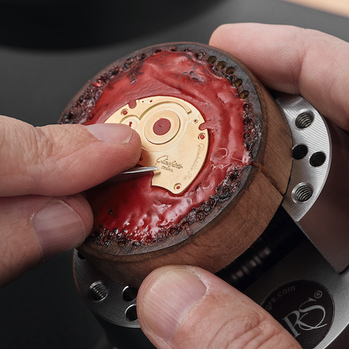 Glashuette-Original-Alfred-Helwig-Tourbillon-1920-Handgravur Glashütte Original Kaliber 54