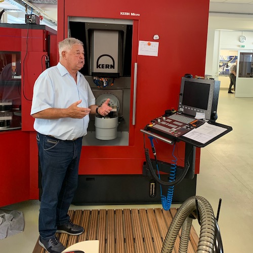 Muehle-Glashuette-CNC-Fraese Leserreise 2020 Mühle-Glashütte
