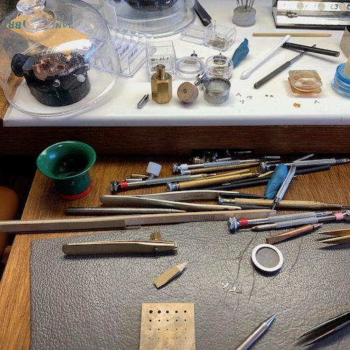 Tutima-Glashuette-Arbeitstisch Tutima Glashuette Arbeitstisch