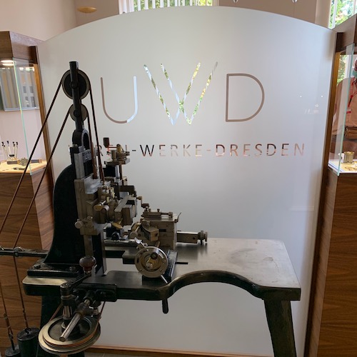 Uhren-Werke-Dresden-Eingang Uhren Werke Dresden und Lang & Heyne