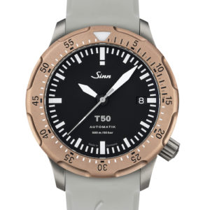 Sinn Spezialuhren T50 GBDR am Silikonarmband