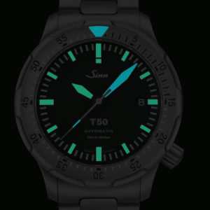 Sinn Spezialuhren T50 GDBR bei Nacht