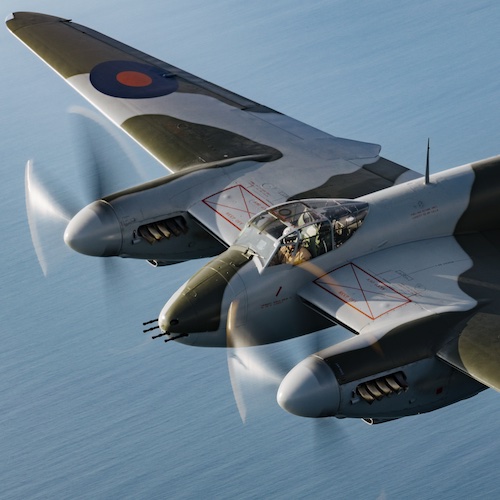 de Havilland Mosquito Rumpf und Flügel der de Havilland Mosquito sind aus Holz gefertigt.