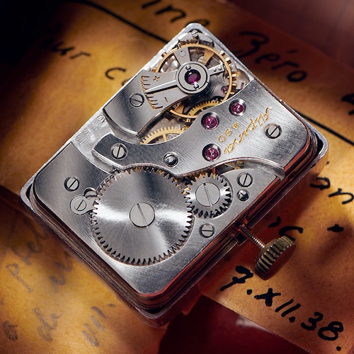 Alpina Calibre 490 Alpina hat zum 140-jährigen Jubiläum 28 Exemplare des Calibre 490 wieder aufgearbeitet.