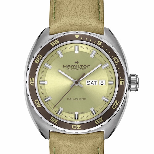 Hamilton Pan Europ Automatic H35445860 Lederband Die Hamilton Pan Europ mit hellgrünem Zifferblatt an einem grünen Lederarmband.