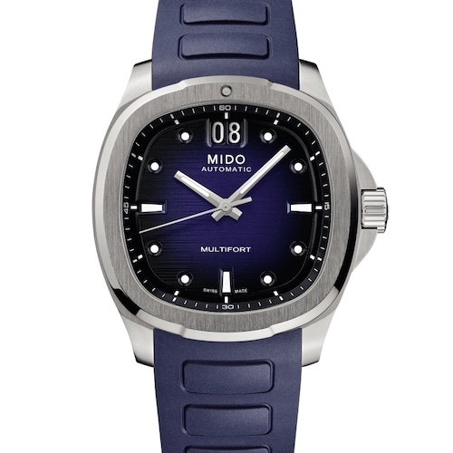 Mido Multifort TV Big Date M049.526.17.041.00 marineblau Das Multifort-Modell mit blauem Zifferblatt ist auch an einem marineblauen Kautschukband erhältlich.