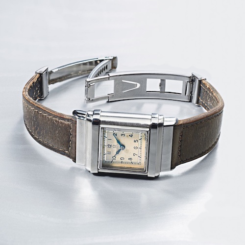 Omega Marine_1932 Als erste als wasserdicht angebotene Armbanduhr gilt die Marine von Omega.