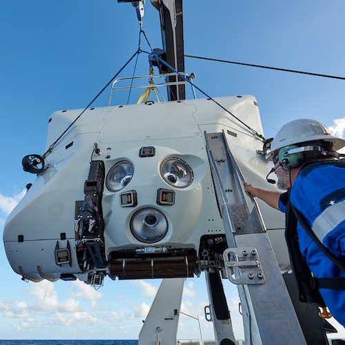 Omega Seamaster Planet Ocean Ultra Deep DSV Limiting Factor 2019 Anfang 2019 erreichte das Tauchboot »Limiting Factor« den Grund des Mariannengrabens.