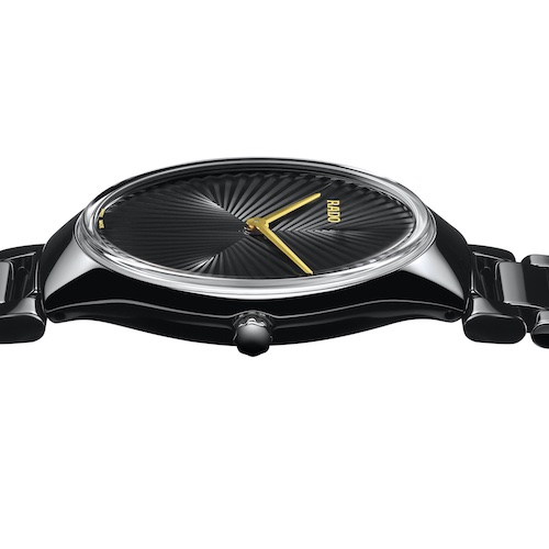 Rado True Thinline Kapitel 8 R27113152 Alle Modelle messen neun Millimeter in der Höhe und besitzen ein Automatikwerk.