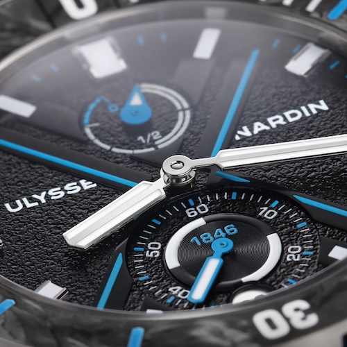 Ulysse Nardin Diver Net Azure 1183_170_2B/3A Die Diver Net Azure von Ulysse Nardin besitzt bei zwölf Uhr eine Gangreserveanzeige.