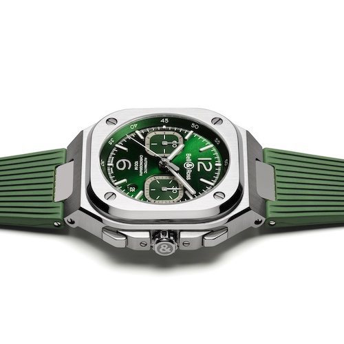 Bell & Ross BR05 Green Steel Kautschukband Das grüne Kautschukband und das Edelstahlband besitzen eine polierte und satinierte Edelstahlfaltschließe.