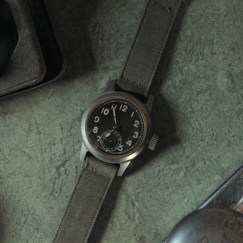 Hamilton Military Ordonance 1940er Die Military Ordnance befindet sich in einem 32 Millimeter großen Stahlgehäuse.