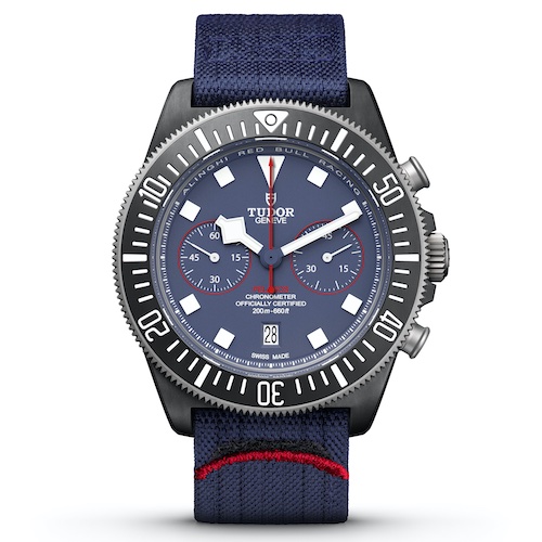 Tudor Pelagos FXD Chronograph M25807KN Der Chronograph ist mit dem Kaliber MT 5813 ausgestattet, das bei sechs Uhr eine Datumsanzeige mit Schnellverstellung bietet.