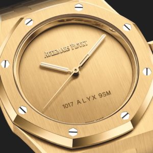 Das minimalistische Zifferblatt der Royal Oak Automatik ist vertikal satiniert.