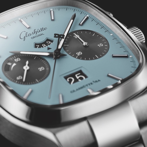 Glashütte Original Seventies Chronograph Ocean Breeze 1-37-02-13-02-70 Edelstahlband Unter dem Schriftzug Glashütte Original befindet sich der Zwölf-Stunden-Zähler des Chronographen.