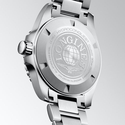 Longines Hydroconquest_gruen_L3.790.4.06.6 Das exklusive Kaliber L844.5 bleibt hinter dem verschraubten Edelstahlboden verborgen.