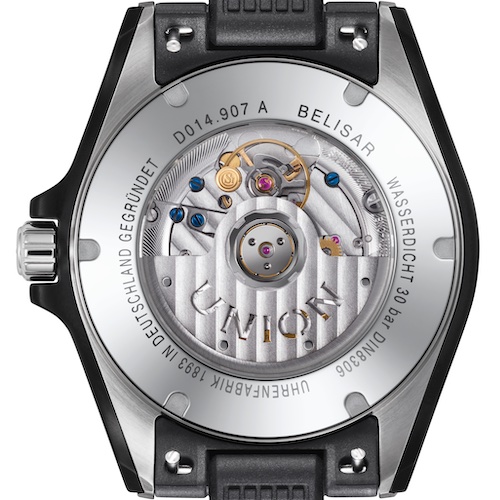 Union Glashütte Belisar Datum Sport Pro D014.907.27.051.00 Boden Das Kaliber UNG-07SI ist durch den Glasboden im bis 30 Bar wasserdichten Gehäuse sichtbar.