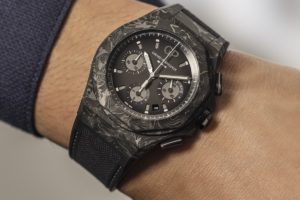 Girard-Perregaux Laureato Absolute 8Tech 81060-41-3222-1CX