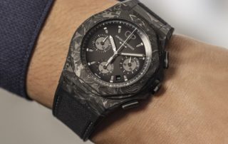 Girard-Perregaux Laureato Absolute 8Tech 81060-41-3222-1CX