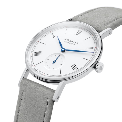 Nomos_Glashuette_Ludwig_375_Jahre_Westfaelischer_Friede_Profil Die Ludwig 33 besitzt einen Durchmesser von 32,8 Millimetern und wird an einem veganen Velourband getragen.