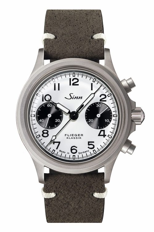 Sinn Spezialuhren 356 Flieger Klassik W Front Lederband Die Sinn Spezialuhren Flieger Klassik W besitzt ein Acrylglas.