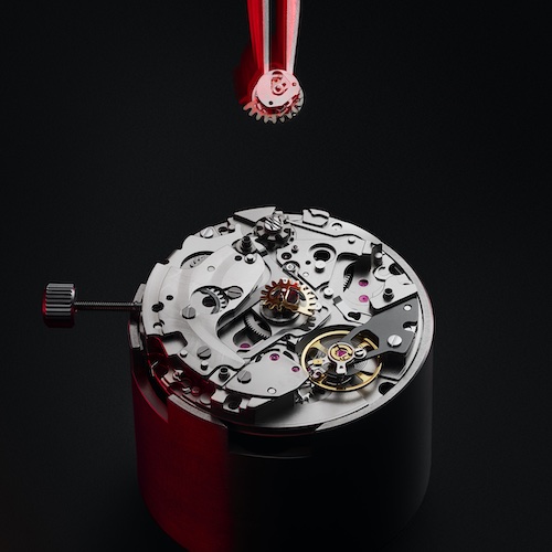 TAG Heuer x Porsche Chronosprint Chronoherz Einbau Die schneckenförmigen Zahnräder sind unter der Herzscheibe für die Nullstellung des Chronographen montiert.