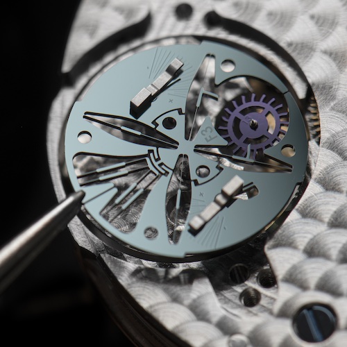 Frédérique Constant Monolithic FC-810MC3S6 Die Hemmung ist mit 288.000 Halbschwingungen je Stunde getaktet.